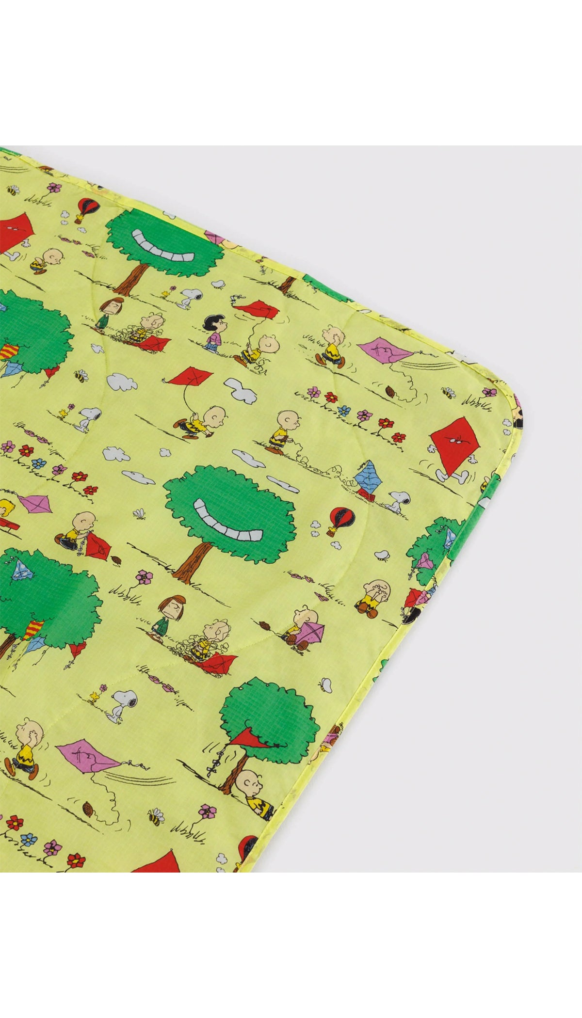 BAGGU X PEANUTS: Puffy Picnic Blanket